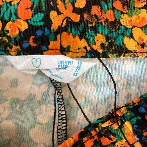 NWT Cute Faux Belt 12 Blue Stretch Floral Side Zipper Flared Leg Pants - Picture 3 of 11